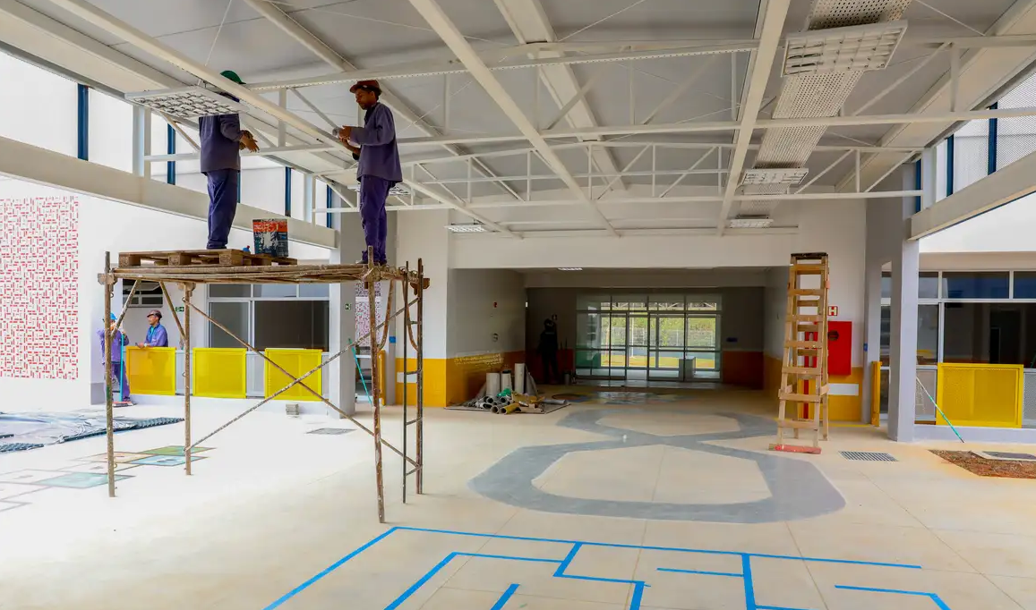 Santa Isabel já recebeu R$ 10 milhões do Fundeb em 2025 e poderá usar parte do valor em obras escolares sem repasse ao FNDE