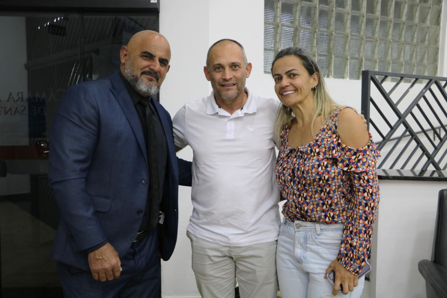 Câmara de Santa Isabel concede Medalha Ayrton Senna ao mestre Daniel Lucena por sua trajetória nas artes marciais e contribuição social