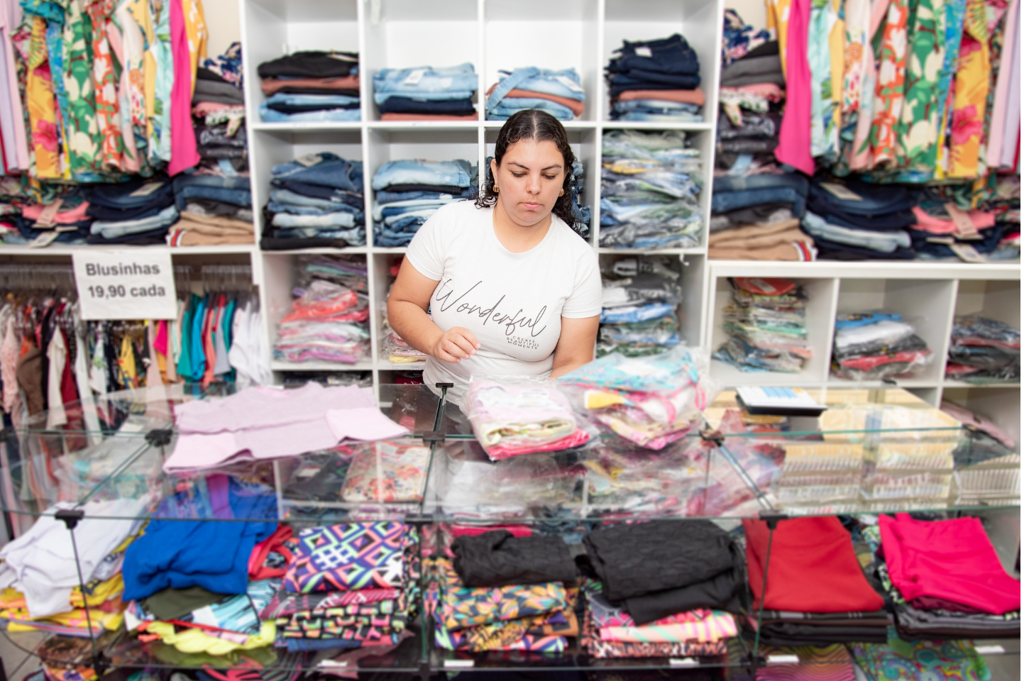 Após quatro meses de retração, setor varejista nacional registra ligeira alta de 0,2%