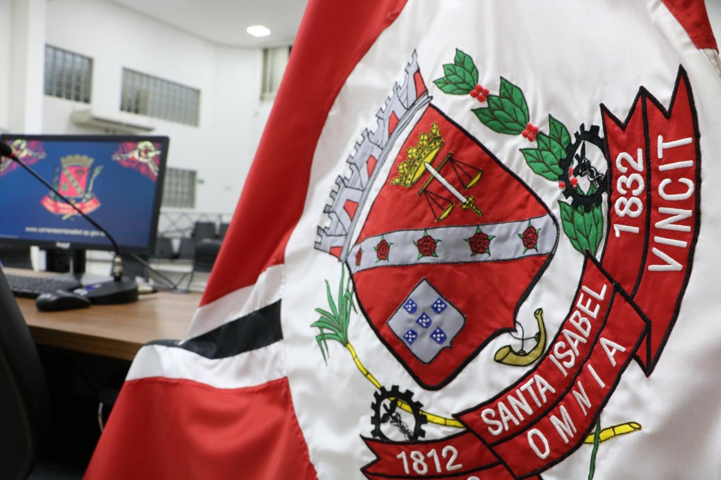 Câmara exige dados sobre uso de caminhão-pipa e falhas no abastecimento em Santa Isabel