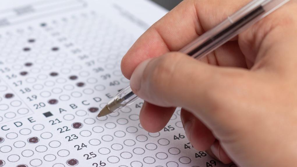 Concurso de Santa Isabel tem 152 vagas de até R$ 7,8 mil; veja inscrição e isenção