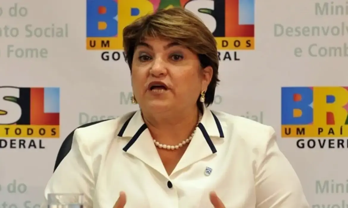 Currículo escolar terá conteúdo de violência contra as mulheres, diz ministra