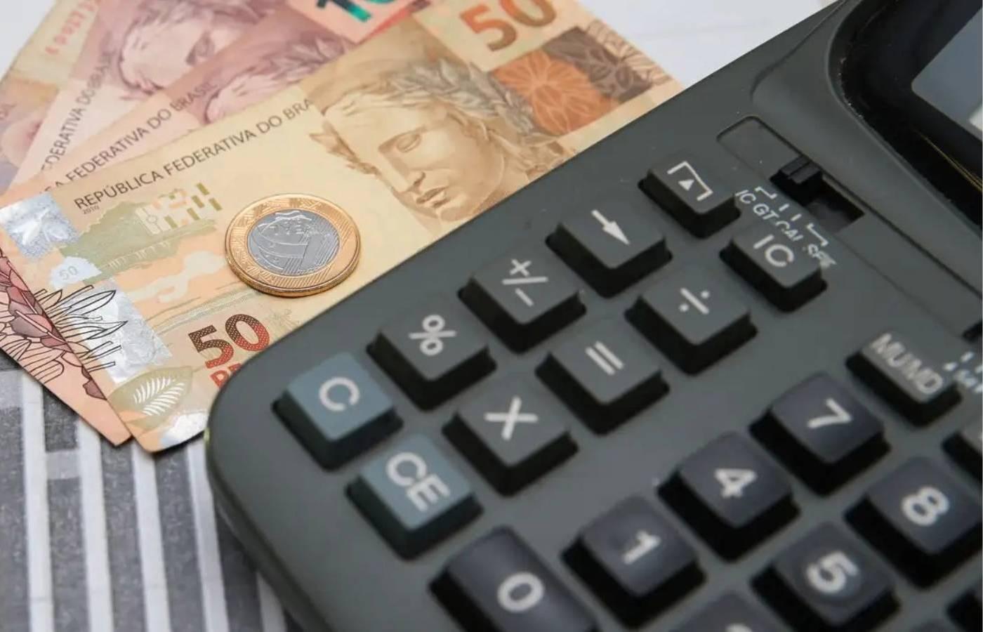 Gastos públicos superam R$ 560 bi em 2026 e despesas já passam arrecadação