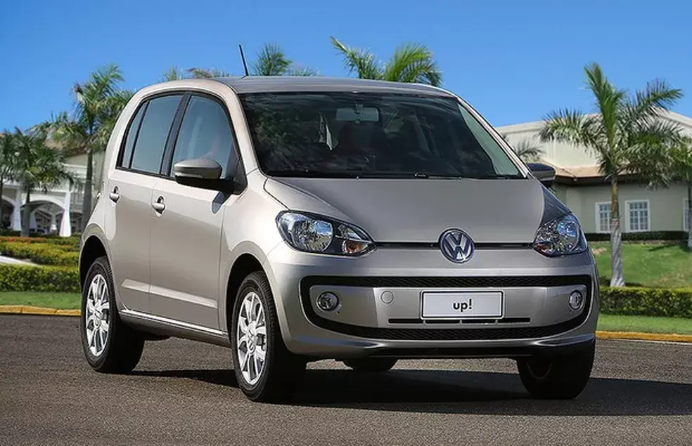 Onda de furtos: peça cara em cima da roda do VW Up é novo alvo de ladrões