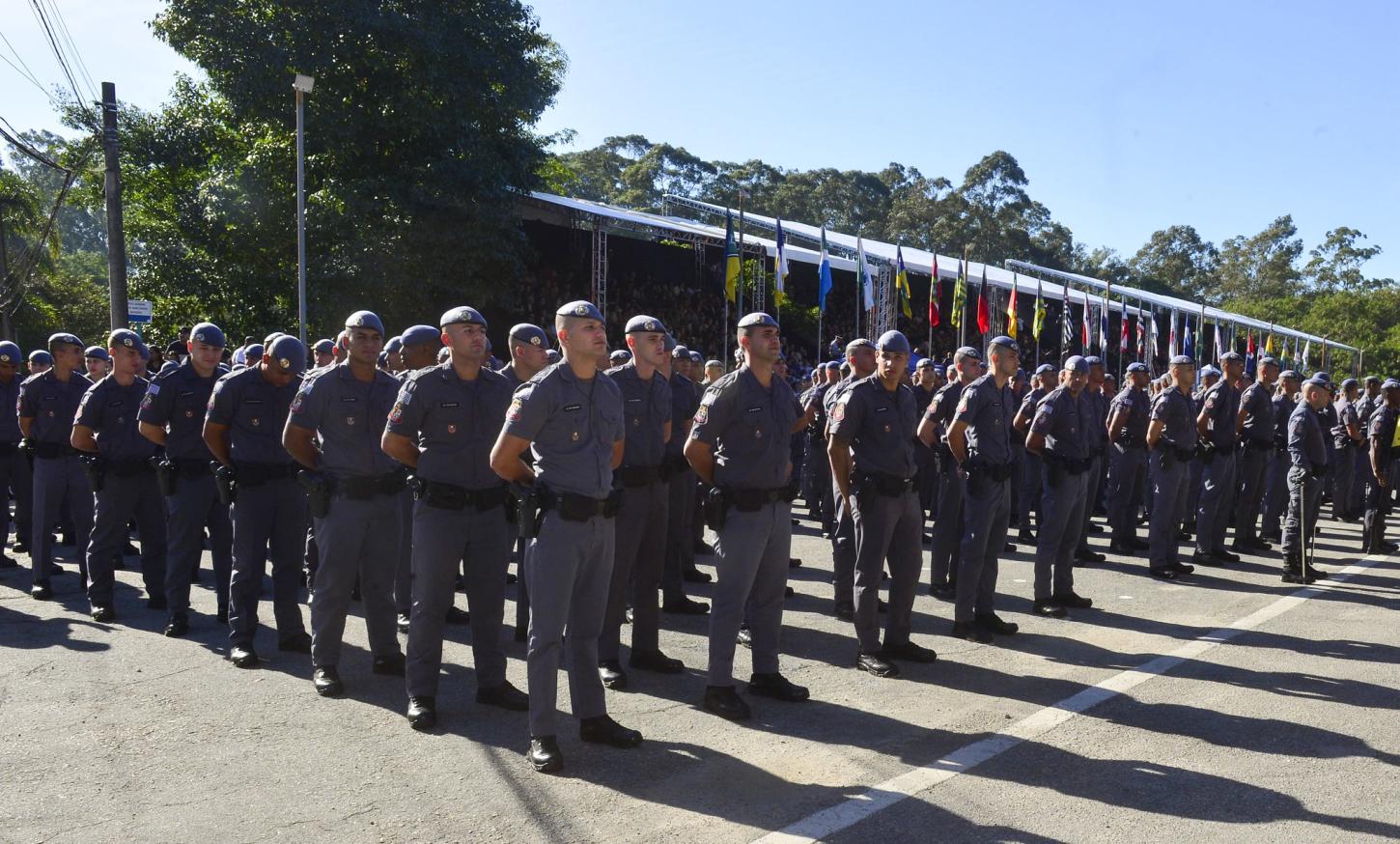 Governo SP propõe aumento salarial e novos planos de carreira das polícias 
