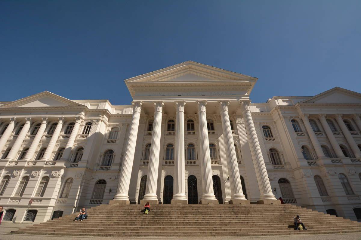 Universidades eliminam segunda fase dos vestibulares após impacto mínimo na seleção