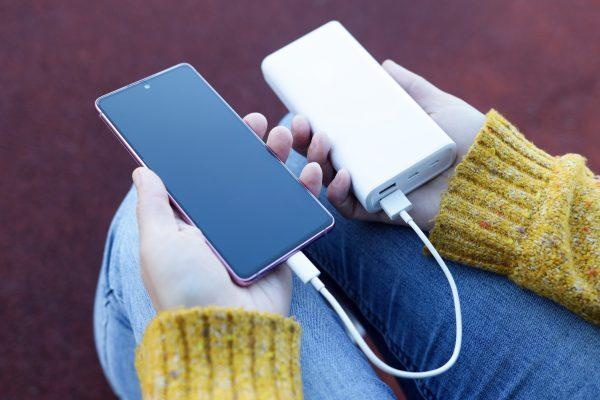Anac estabelece restrições para transporte de power banks em aviões