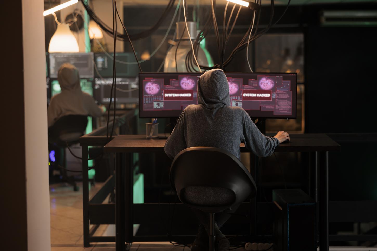 Ataques ao ECA Digital crescem e acendem alerta para famílias