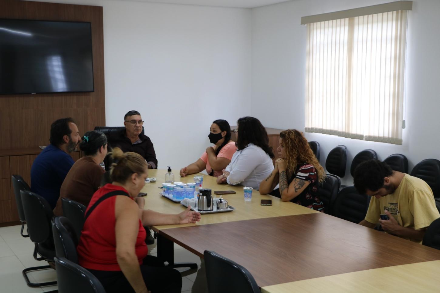Reunião na Câmara de Santa Isabel debate atendimento a crianças com autismo