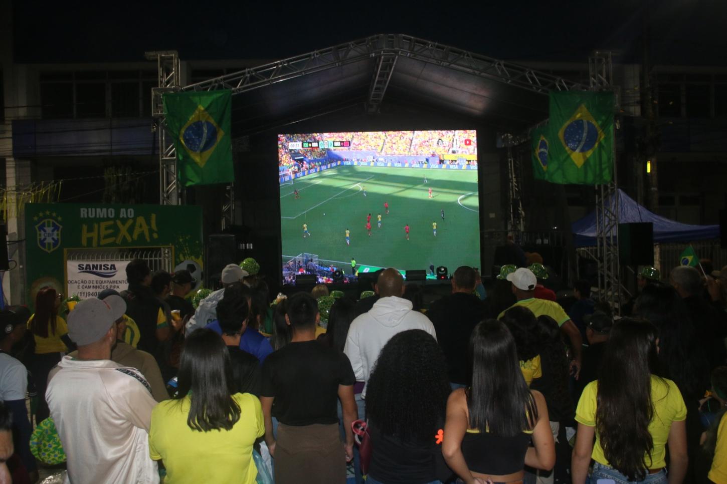 Exibição de Brasil x Escócia muda de local em Santa Isabel por previsão de chuva