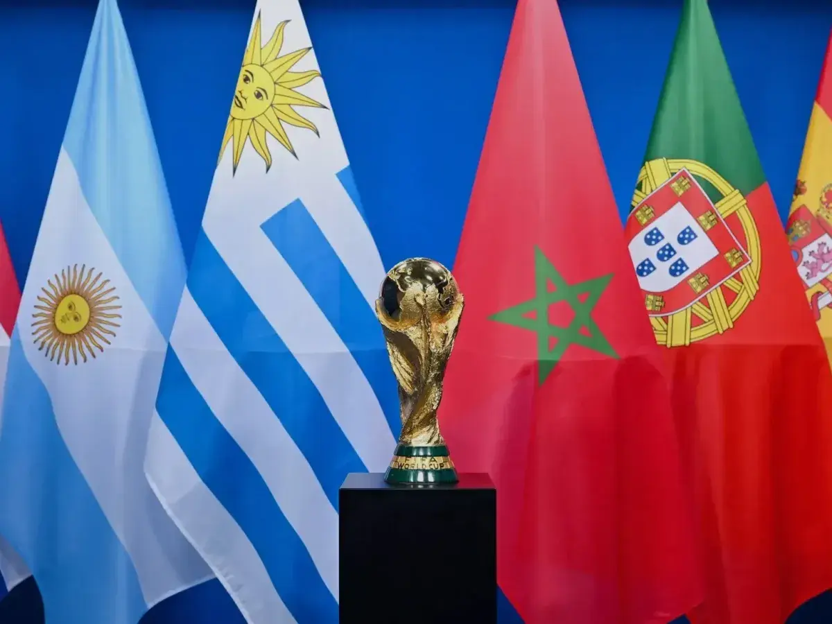 Copa de 2030 terá 64 seleções, seis países-sede e jogos em três continentes