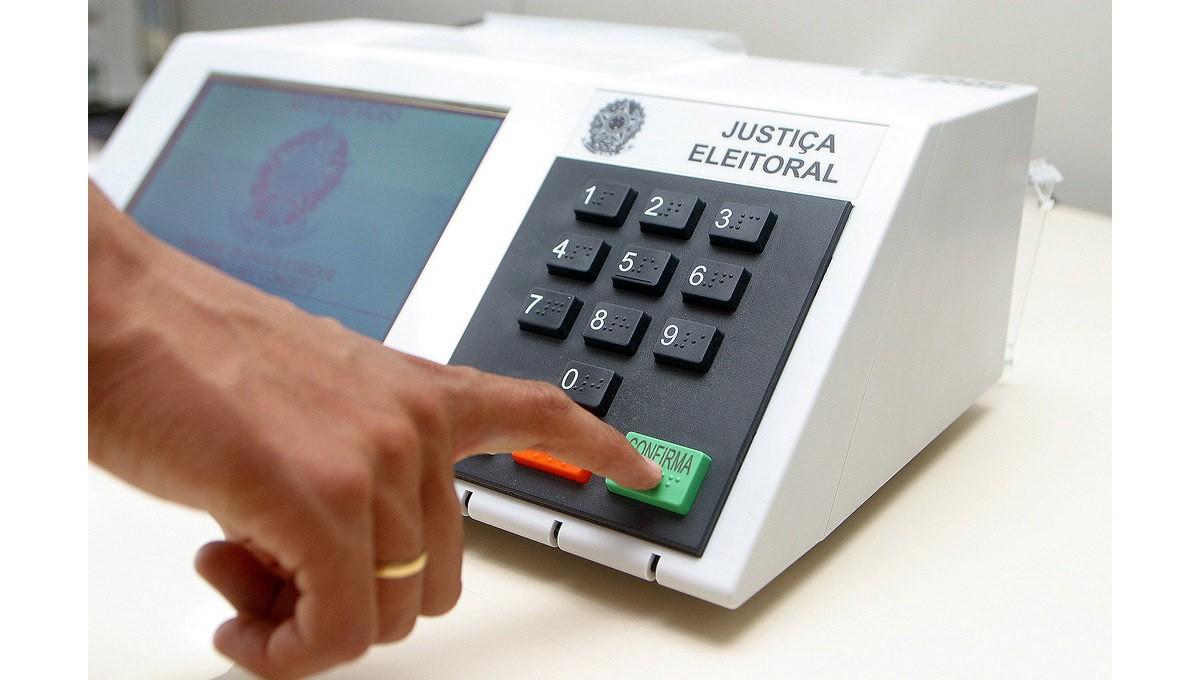 Vai estar fora da sua cidade na eleição? Veja como solicitar o voto em trânsito