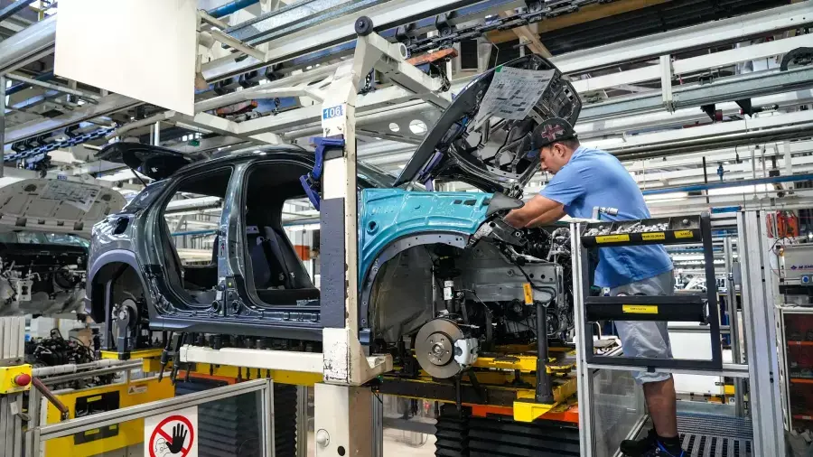 Volkswagen, GM e Mercedez-Benz reclamam de impacto de chineses no mundo