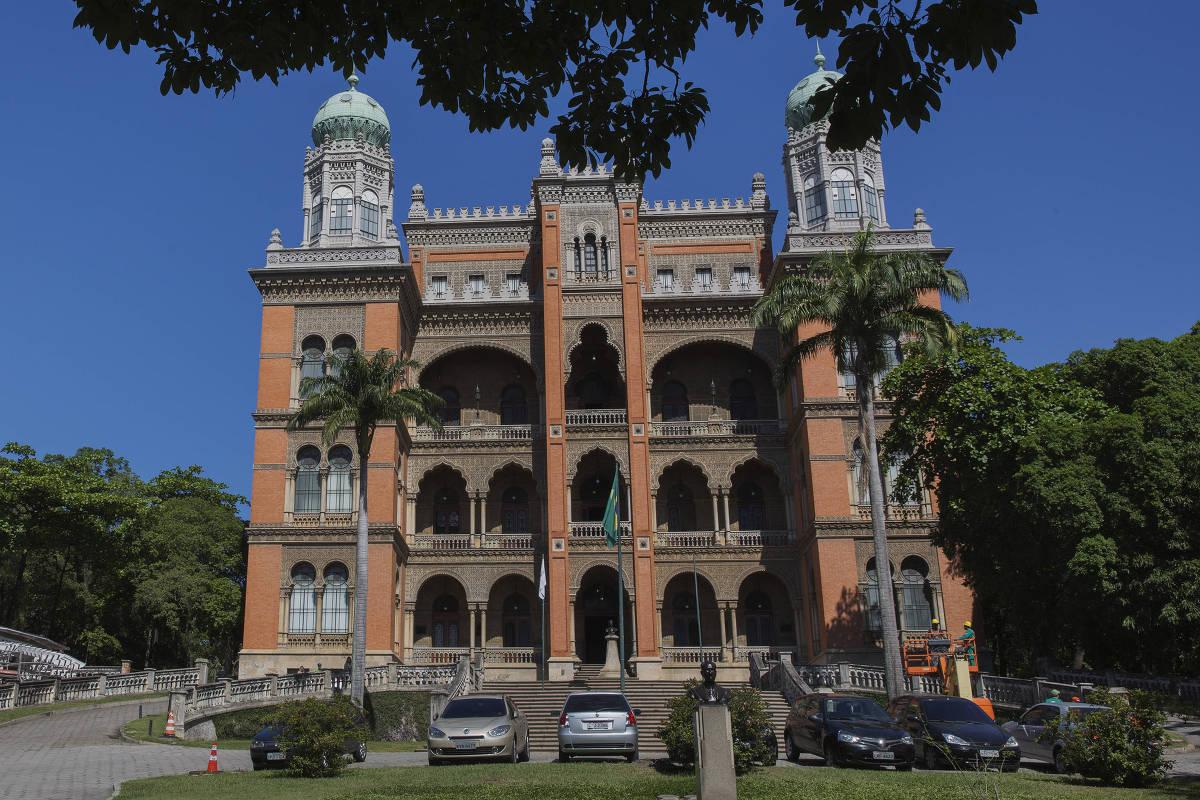 Fiocruz propõe elevar investimento público em saúde para 7% do PIB no próximo governo