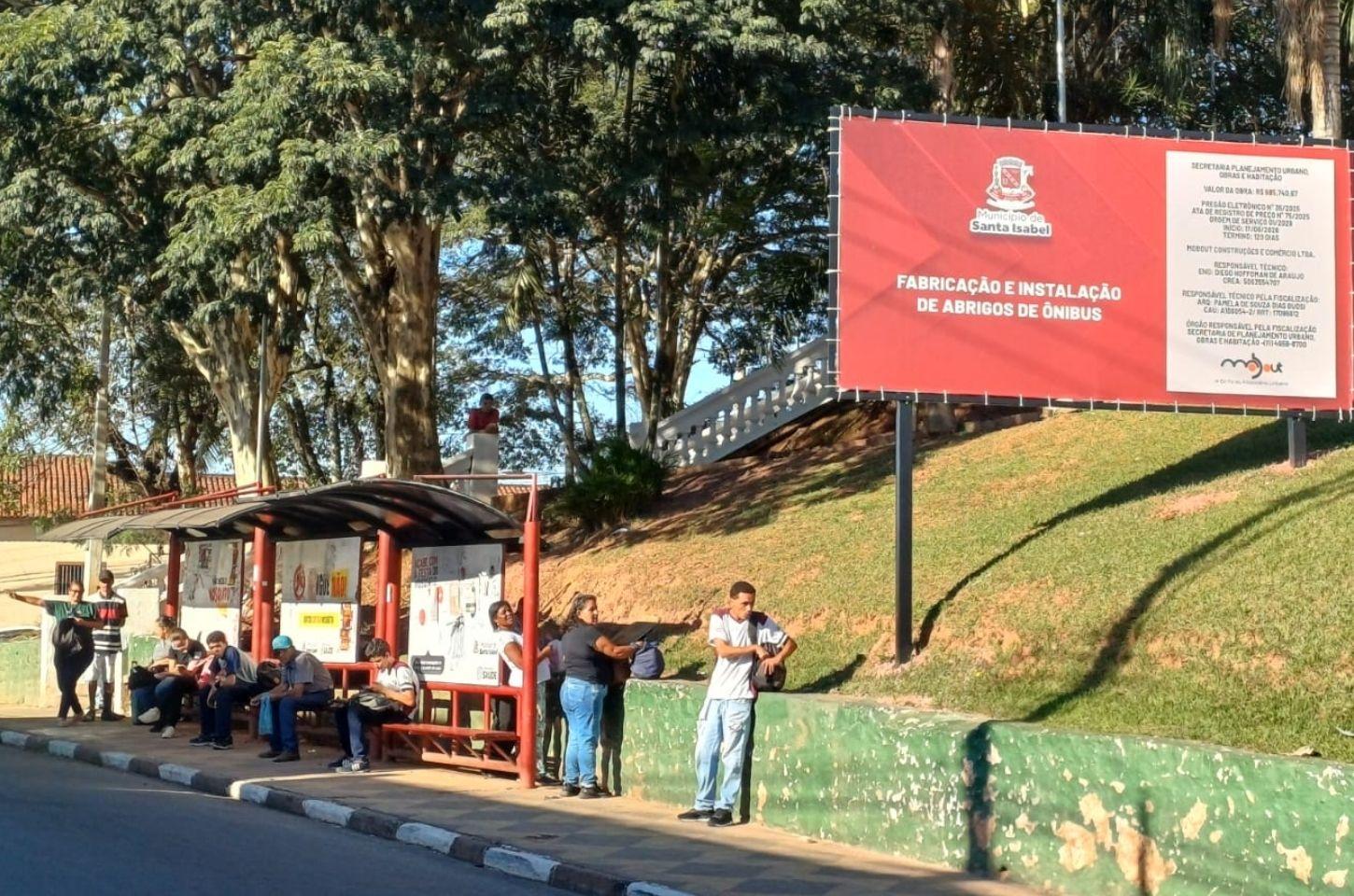 Santa Isabel começa troca de 35 pontos de ônibus com investimento de R$ 985,7 mil