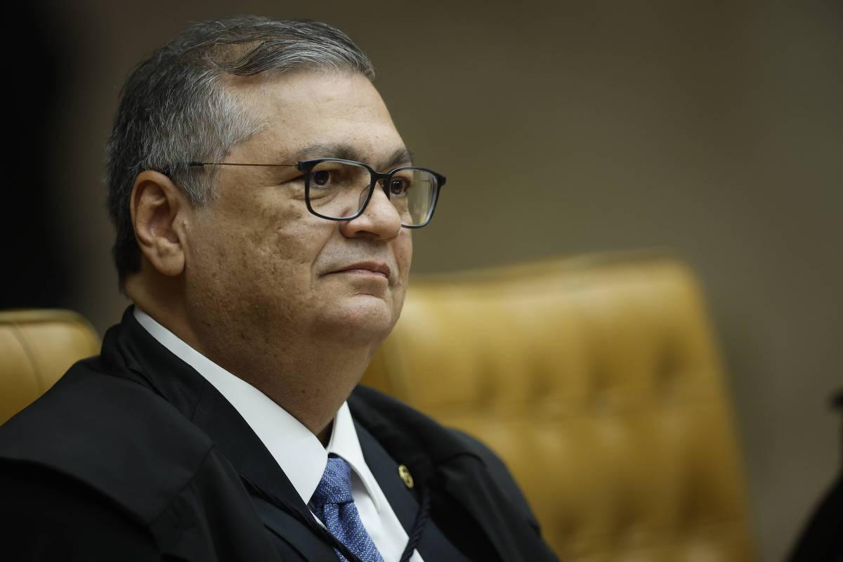 Dino questiona promessa de fim de inquérito das fake news, sem citar Fachin