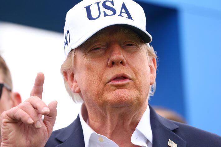 Trump admite que EUA espionam China após suspeita de apoio chinês a ataque do Irã