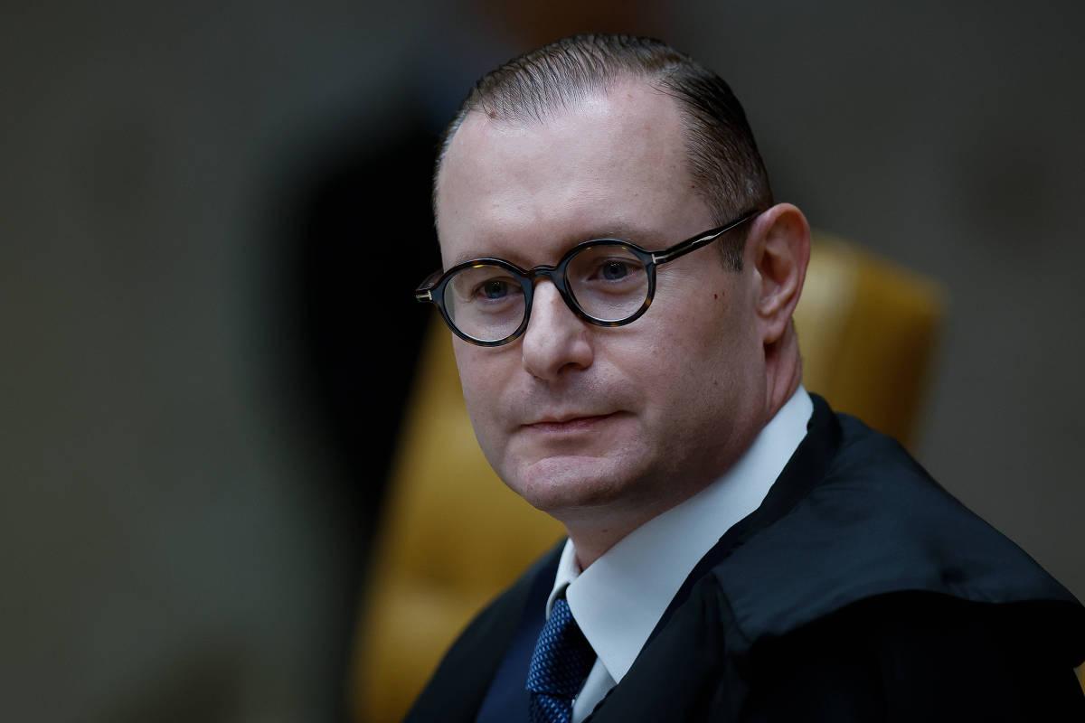 Zanin e Gilmar exigem acesso à íntegra do celular de Vorcaro antes de julgamento