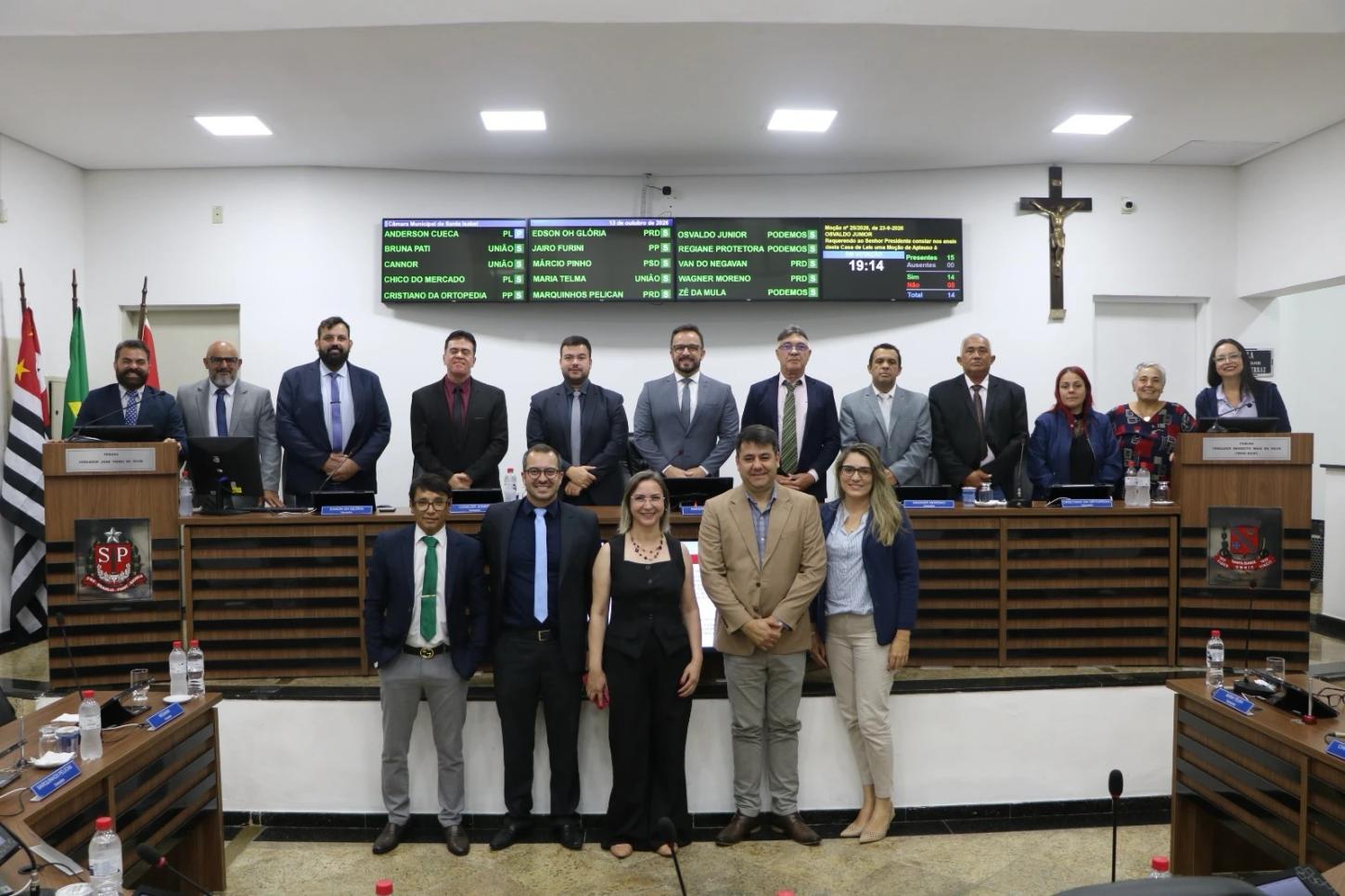 Câmara de Santa Isabel aprova moção de aplauso à Etec, com nota 6,6 no Ideb 2025