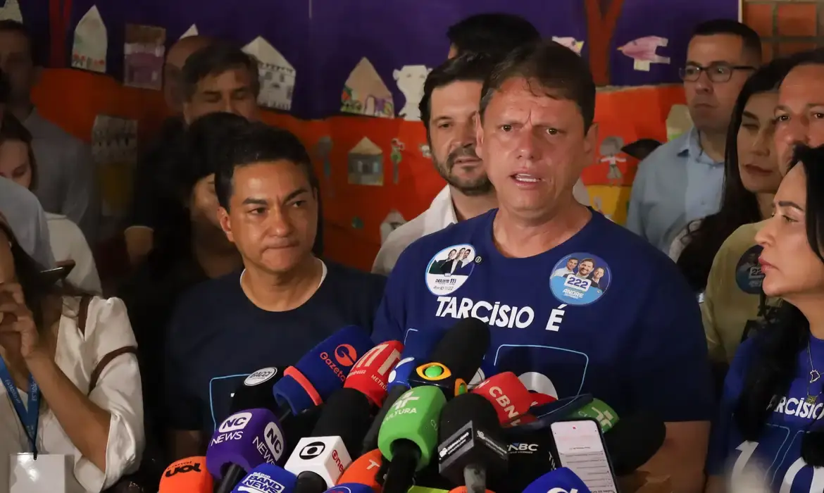 Com Tarcísio reeleito, SP elege um governador no 1º turno pela 4ª vez na história