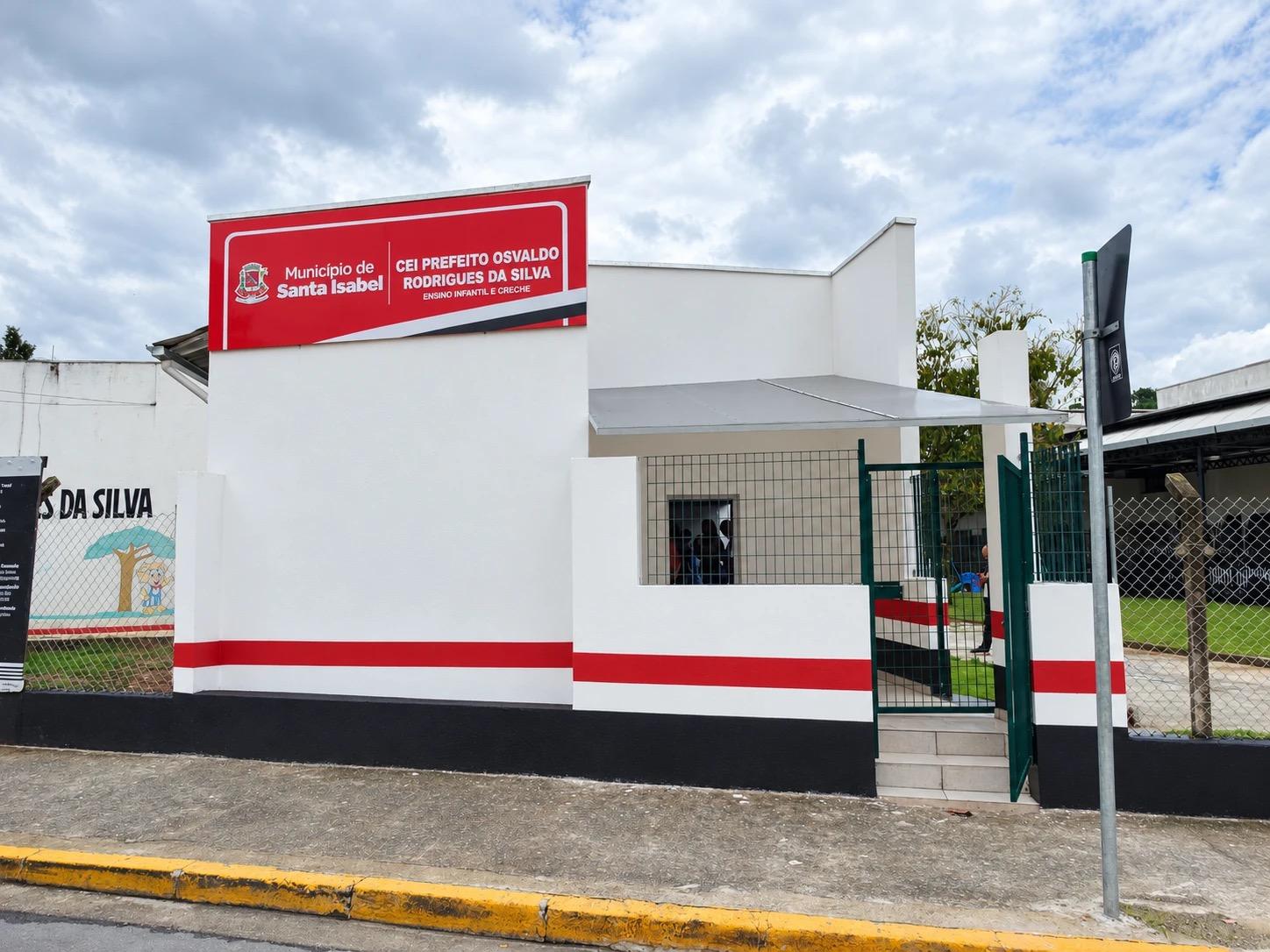 Creche de Santa Isabel tem secretaria separada da área das crianças por R$ 150 mil