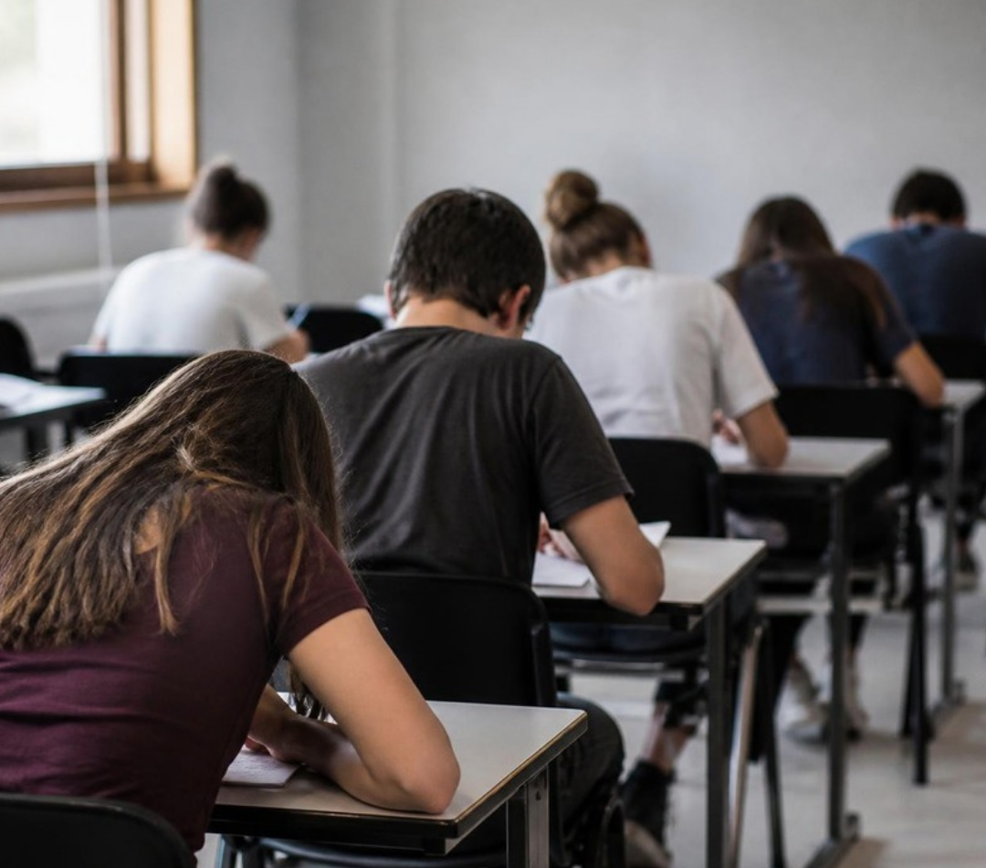 Enem 2026 tem mais de 5 milhões de inscritos; provas ocorrem em 8 e 15 de novembro