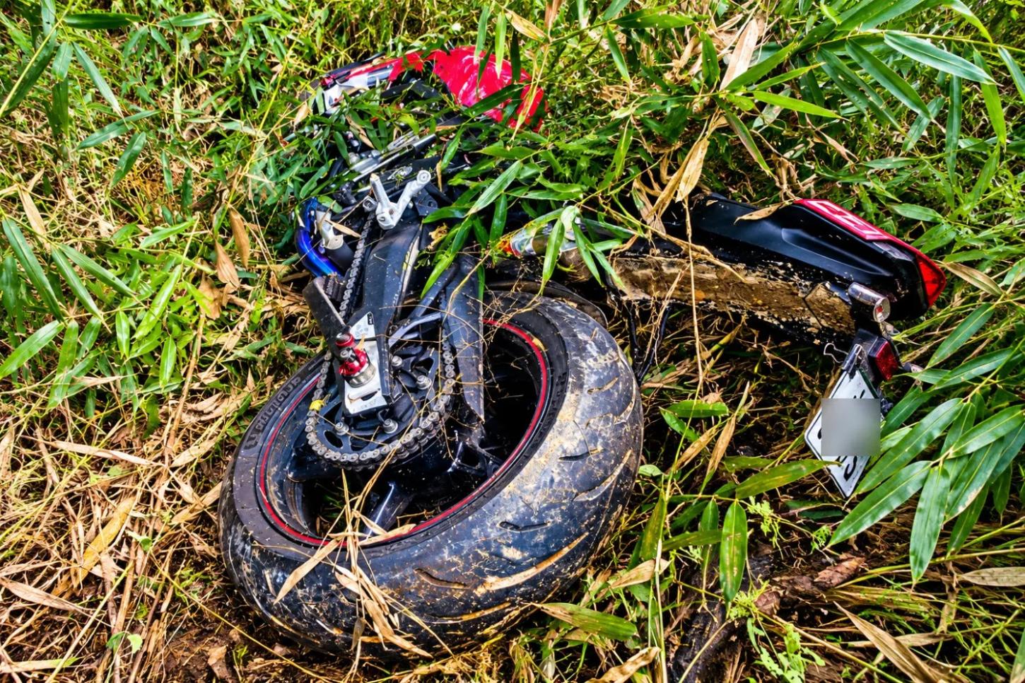 GCM de Santa Isabel localiza moto no Aralu e recupera celular de vítima de assalto