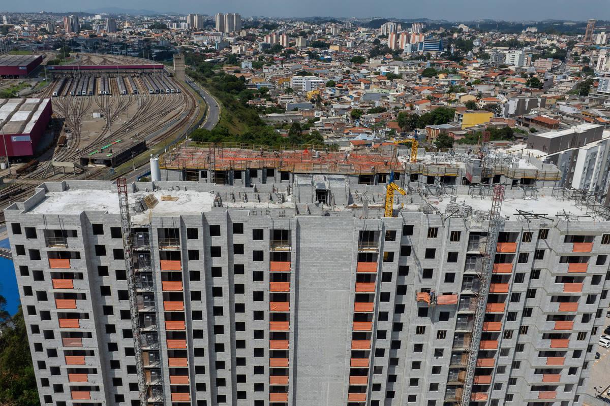 Inadimplência das famílias eleva risco de calote às incorporadoras do Minha Casa, Minha Vida