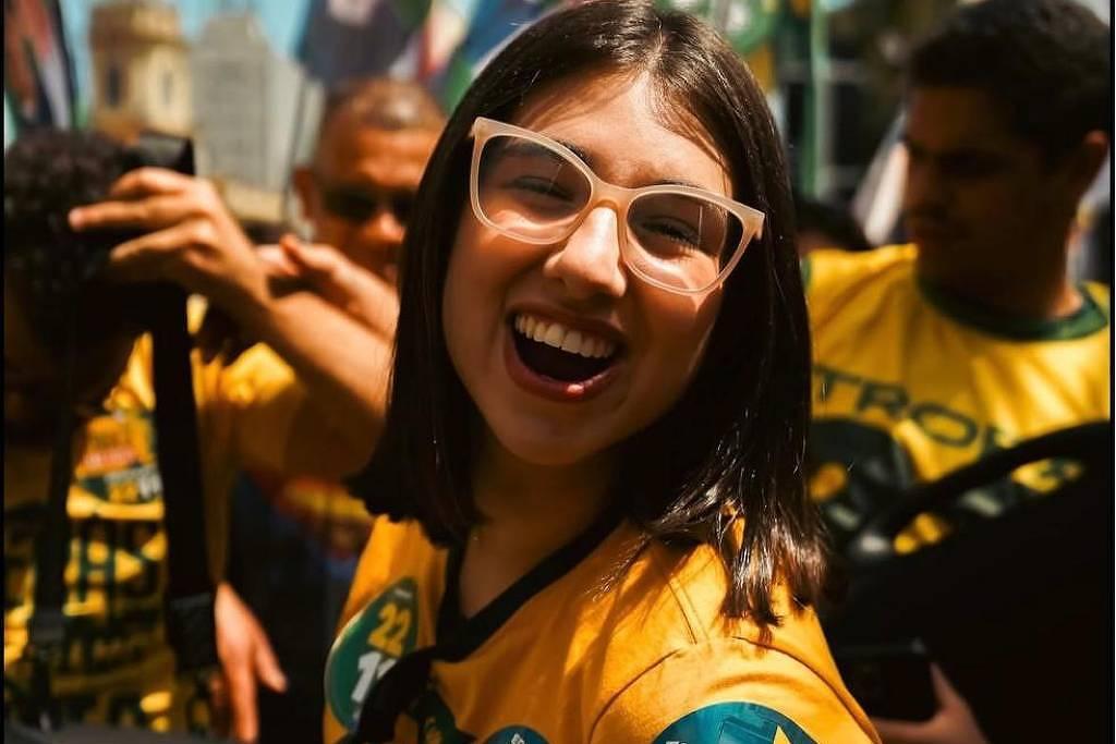 Mãe de Eduarda Campopiano recebe BPC desde 2019, diz Folha; deputada não respondeu