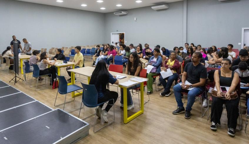 Mogi realiza mutirão com 324 vagas nesta quarta; só uma paga os R$ 4 mil do teto