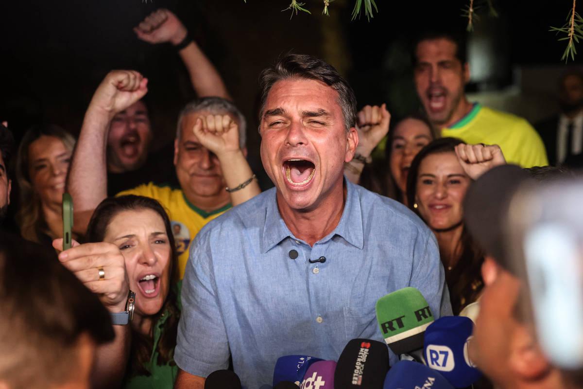 PL forte no Congresso e STF fragilizado dariam a Flávio menos freios, avalia Folha