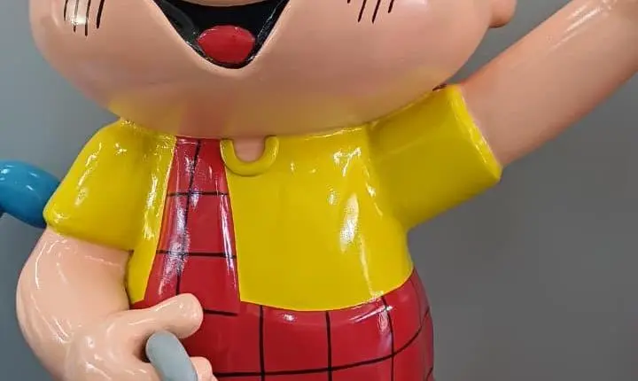 Após vandalismo, personagens infantis são repostos no Parque dos Imigrantes