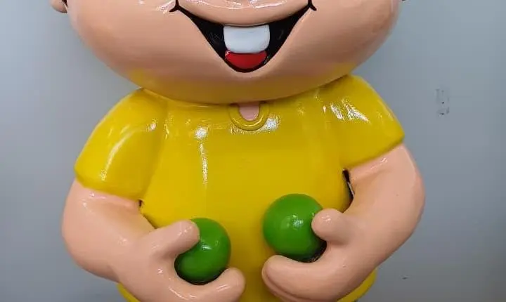 Após vandalismo, personagens infantis são repostos no Parque dos Imigrantes