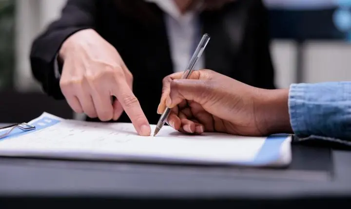 Assinar o TRCT não impede ação na Justiça do Trabalho