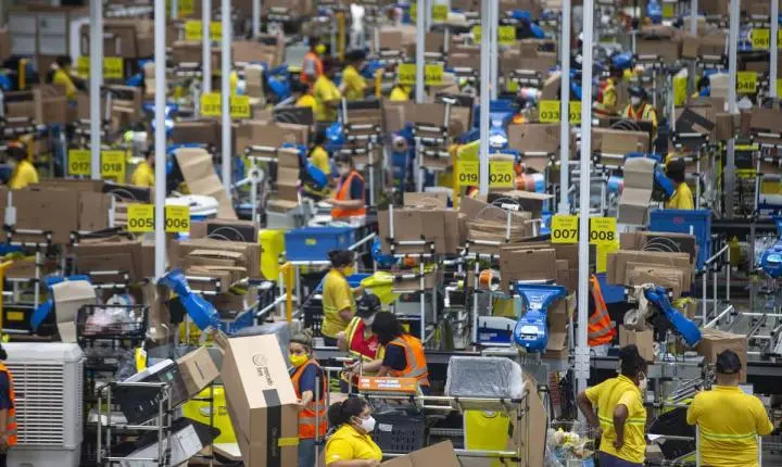 Brasileiro está mais aberto a compras com IA, mas segurança ainda preocupa