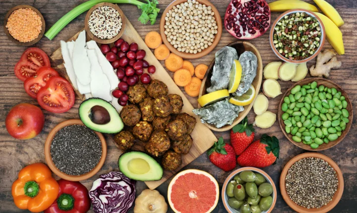 Brasileiros sabem comer melhor, mas rotina impede mudança de hábitos