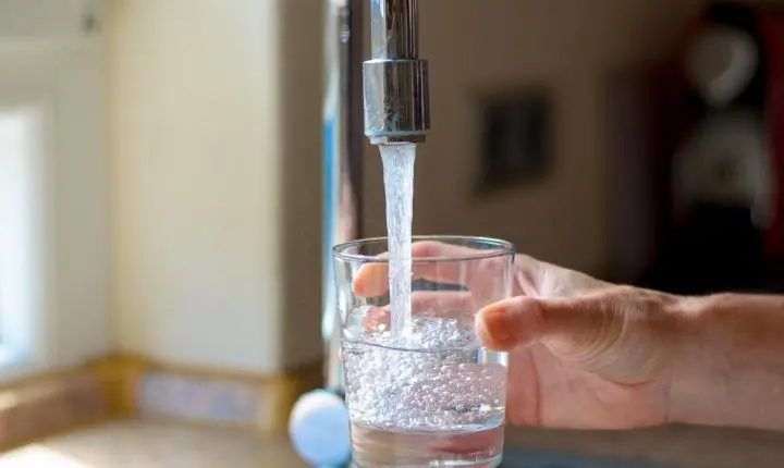 Calor e tempo seco reforçam necessidade de reduzir consumo de água; veja dicas 