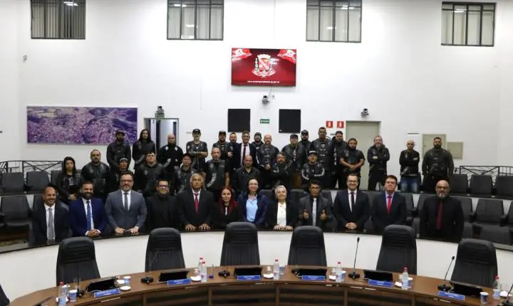 Câmara aprova Cordão de Girassol e cria Dia Municipal do Motociclista em sessão