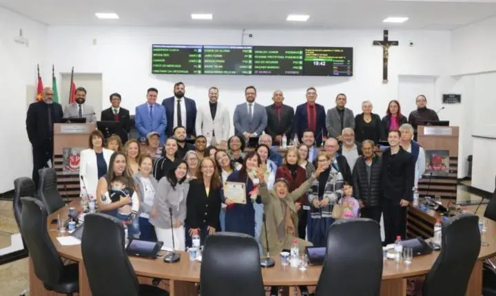 Câmara aprova medalha a Jovita Mineiro, 24 anos à frente da academia Máxima Forma