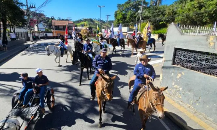 Cavalgada reúne mais de 700 cavalos e entra para a história de Santa Isabel