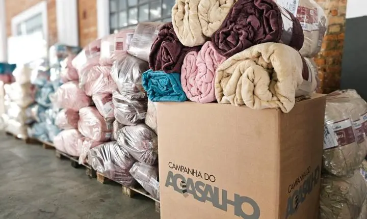 Com previsão de frio intenso, Santa Isabel amplia arrecadação de agasalhos e cobertores