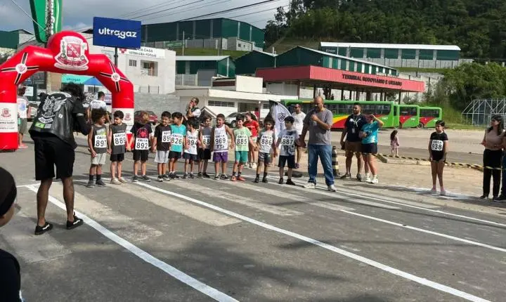 Corrida infantil reúne 190 crianças e mobiliza famílias em Santa Isabel