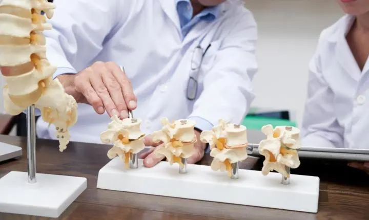 Santa Isabel alerta para osteoporose, doença que atinge 10 milhões de brasileiros