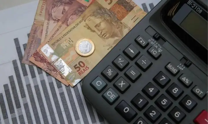 Economia brasileira deve crescer 2% em 2026, projeta CNI