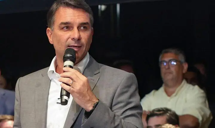 Equipe de Flávio estuda ajuste de R$ 250 bi com mudanças em INSS, saúde e educação
