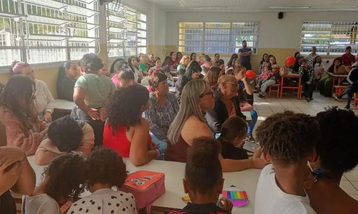 Escolas de Santa Isabel discutem limites e afeto para fortalecer educação das crianças