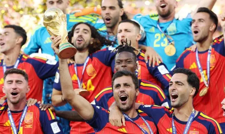 Espanha dá banho na Argentina e é bicampeã da Copa 16 anos após primeira conquista