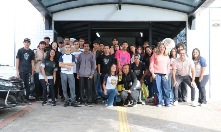 Estudantes visitam Câmara e conhecem funcionamento do Legislativo em Santa Isabel