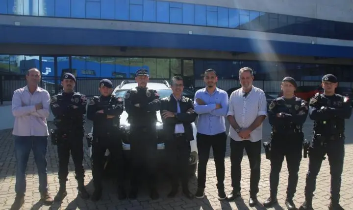 Guarda Civil Municipal de Santa Isabel recebe nova viatura doada pela iniciativa privada