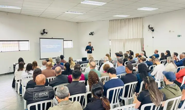 Programa oferece estágio remunerado a alunos do ensino médio técnico em Santa Isabel